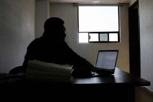 Gobierno del Estado de México destituye a servidor público por modificación de datos contenidos en documentos oficiales